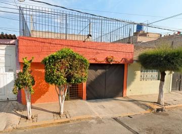 Casa de 3 habitaciones, Nezahualcóyotl · Casa en Venta en Calle V. de La Concepción, Virgencitas, Nezahualcoyotl, México