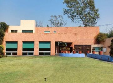 Casa de 3 habitaciones, La Magdalena Contreras · Excelente Casa, con Enorme Jardín y Gran Espacio de Estacionamiento Techado