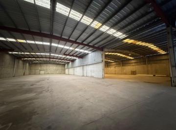 Bodega comercial · 2500m² · 15 Estacionamientos · Bodega Industrial en Renta en Periferico Mérida Yucatán