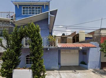 Casa de 3 habitaciones, Venustiano Carranza · Casa en Venustiano Carranza, Ciudad de México.