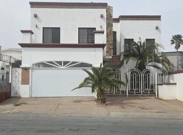 Casa · 372m² · Venta de Residencia en Fracc Haciendas del Valle