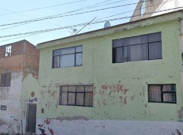 Casa de 4 habitaciones, Toluca · Casa de Remate en Santa Barbara Toluca de Lerdo, Cerca de Sanborns Toluca
