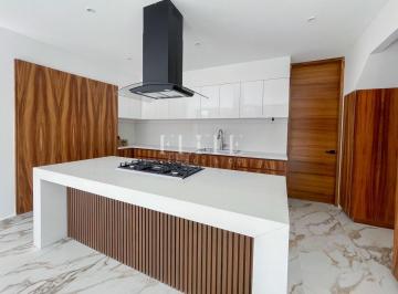 Casa · 200m² · 3 Recámaras · 2 Estacionamientos · Casa de 3 Recámaras en Renta en Residencial Vía Cumbres