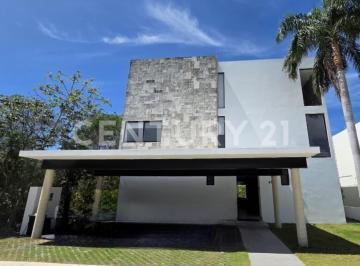 Departamento · 360m² · 3 Recámaras · 3 Estacionamientos · Casa, Venta, Cancún, Golf, Country Club Residencial & Golf, Quintana Roo