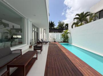 Casa · 580m² · 4 Recámaras · 3 Estacionamientos · Casa de 4 Recámaras en Venta en Residencial Cumbres