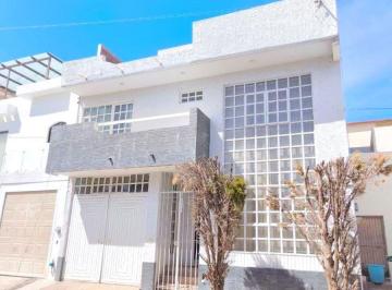 Casa de 3 habitaciones, Guadalupe · Casa con 3 Recámaras en Venta en Privada Eucaliptos, Guadalupe, Zac.