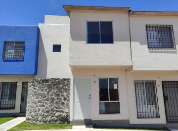 Casa en condominio de 2 habitaciones, Emiliano Zapata · Casas Nuevas en Zona de Hospitales, en Condominio con Alberca, Vigilancia y Acceso Controlado