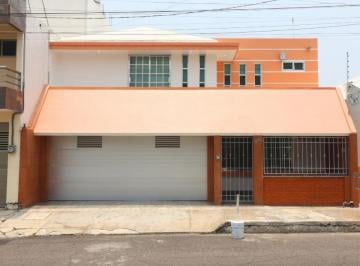 Casa · 3 Recámaras · 2 Estacionamientos · Casa en Jardines de Mocambo