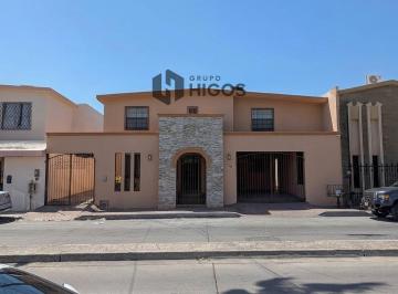 Casa de 3 habitaciones, Matamoros · Casa en Venta en Col. San Francisco, Matamoros — 3 Recámaras, 262 m² de Terreno