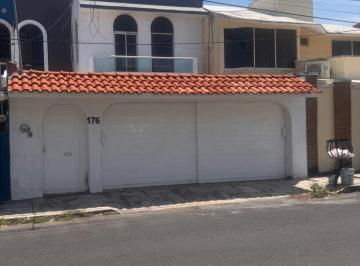 Casa de 3 habitaciones, Boca del Río · Muy Amplia Fracc Jardines de Virginia