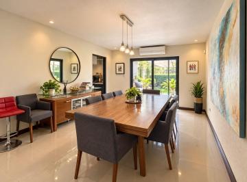 Casa de 3 habitaciones, San Pedro Garza García · Casa en Venta en Villas del Valle