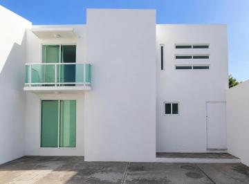 Casa · 204m² · 3 Recámaras · 3 Estacionamientos · Casa en Venta Boca del Río