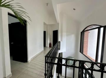 Casa · 134m² · 4 Recámaras · 1 Estacionamiento · Exclusiva Villa en Playacar Fase 2: Espacio, Confort y Privacidad