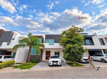 00463b06b5908dad6098dbbefc5ed61bf7bcbaedaa0000b180111e2553610630 · Casa en Renta en Fraccionamiento Privado; Villa Verona