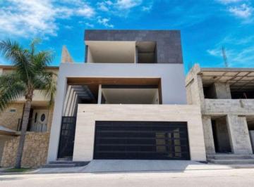 Casa de 5 habitaciones, Monterrey · Residencia de Lujo en Cumbres 4º Sector | Alberca, 5 Habitaciones y Cocina Premium
