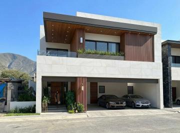 Casa de 4 habitaciones, Monterrey · Venta de Casa en La Joya Carretera Nacional Monterrey El Uro