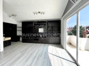 Casa · 230m² · 3 Recámaras · 3 Estacionamientos · En Venta Hermosa Casa de Tres Niveles, con Excelente Ubicación.