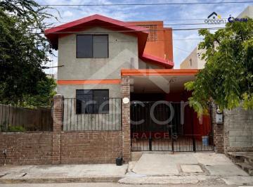 Casa · 157m² · 3 Recámaras · 1 Estacionamiento · Oportunidad! Casa en Venta Jesus Luna Luna, en Madero
