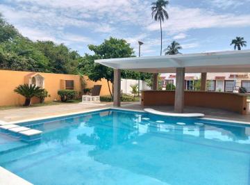 6bdd7be39ccdd1fd6f9b410ebb0ce9529aeed2a3c0819cc21d6729398833f4bf · Casa en Misión del Mar en Acapulco