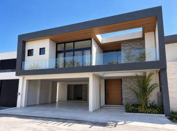 Casa de 4 habitaciones, Monterrey · Casa en Venta en Sierra Alta 10 Mo Sector Carretera Nacional