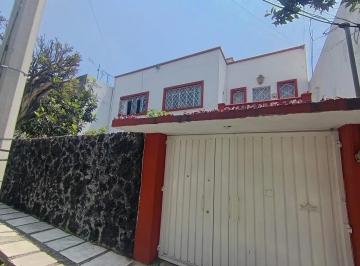 1 · Casa en Venta en Lindavista, Ciudad de México - Espaciosa y con Potencial.