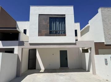 Casa de 3 habitaciones, Apodaca · Casa en Renta en Puerta Jardin Apodaca Nuevo León, Amueblada.