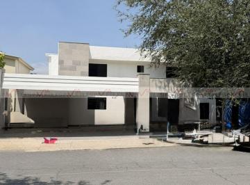 Casa · 314m² · 3 Recámaras · 2 Estacionamientos · Casa en Renta en Fuentes del Valle