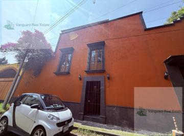 Casa · 250m² · 4 Recámaras · Casa Amueblada, Renta, Barrio de Santa Catarina, Doble Terraza, Cuarto de Juegos