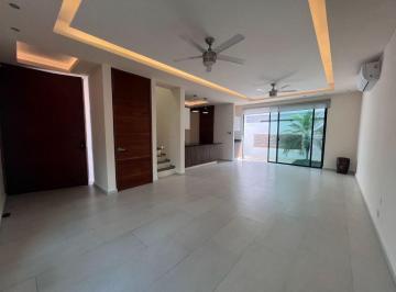 Casa en condominio de 3 habitaciones, Benito Juárez · Casa en Venta o Renta en Residencial Arbolada con 3 Recamaras con Baño, Av Huayacan