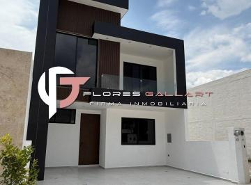 Casa en condominio · 176m² · 4 Recámaras · 2 Estacionamientos · Casa en Venta en Fracc. Vilanova Al Sur de La Ciudad de Aguascalientes P