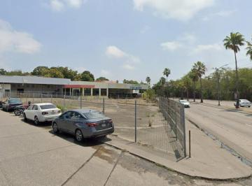 Terreno / Lote · 840m² · Terreno Comercial Esquina en Cerca del Metro