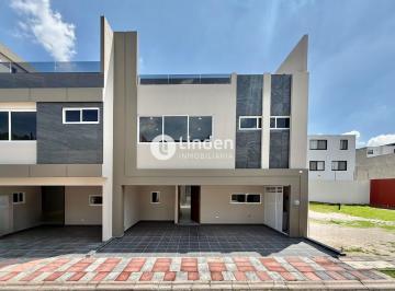 Casa · 279m² · 4 Recámaras · 2 Estacionamientos · Casa en Venta en Residencial Arboreto, Blvd. Forjadores, San Pedro Cholula, Puebla.