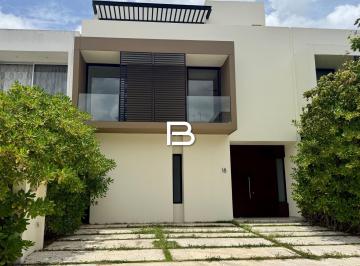 Casa · 255m² · 3 Recámaras · 2 Estacionamientos · Casa en Aqua Residencial