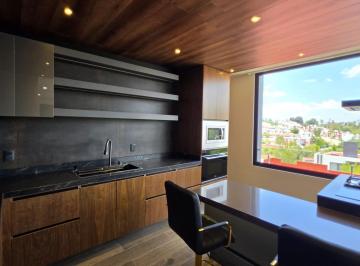 Casa · 360m² · 5 Recámaras · 2 Estacionamientos · Casa Venta Vistas Altozano Fraccionamiento Privado a Unos Pasos del Tec de Monterrey