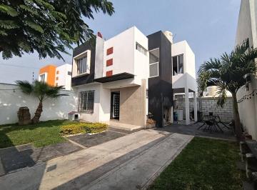 Casa de 3 habitaciones, Cuautla · Casa en Venta en Agua Hedionda, Cuautla Morelos