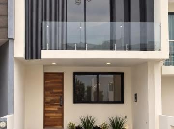 Casa · 126m² · 3 Recámaras · 2 Estacionamientos · Casa en Venta Cañadas del Bosque