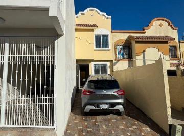 d4b0c90d0f7e924c8049de47d861e095364b2108f25585f1cc9491ae5d47e685 · Cg Casa en Renta – Quinta Sección de Santa Fe