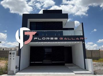 Casa en condominio · 205m² · 4 Recámaras · 2 Estacionamientos · Casa en Venta en Fracc. Rancho Santa Mónica Al Sur de La Ciudad de Aguascalientes P