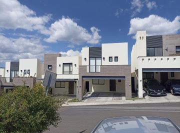 Casa en condominio de 3 habitaciones, El Marqués · Casa en Renta en Zibata