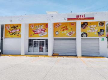 Local comercial · 27m² · 2 Estacionamientos · 2 Locales Comerciale4s Renta Col. Jardines de Oriente
