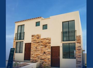 Casa · 61m² · 2 Recámaras · 1 Estacionamiento · Hermosa Casa en Venta de 2rec Al Sur de La Capital de Querétaro
