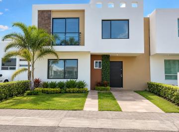 Casa en condominio · 154m² · 4 Recámaras · 2 Estacionamientos · Venta de Casa en Fraccionamiento El Mirador - (4)
