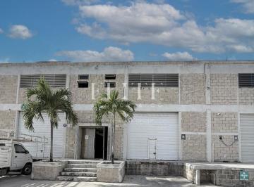 Local comercial · 360m² · Bodega de 360 m² en Av Colosio Cancún Parque Santa Ana