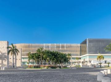 Oficina · 151m² · 5 Estacionamientos · Oficina de 151 m² en Renta en Nido Puerto Cancún