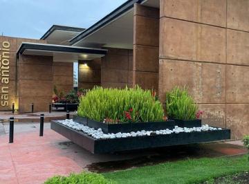 6d18d00ce05cbd69bf04c31b5908126f1119efe6d4bf7449281371a4f0908d0c · Casa en Renta en San Antonio Metepec | 4 Recámaras | Jardín | 4 Autos