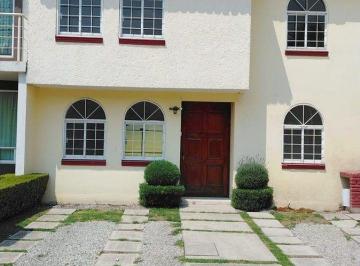 ef109235a7111434a2625c8e8570a360ff38bcd2e571fabcab0dfed4bdc22250 · Casa en Venta en Fraccionamiento Valle de La Hacienda, Toluca
