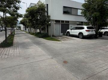 Casa en condominio de 3 habitaciones, Tlajomulco de Zúñiga · Casa en Renta en La Bella Residencial