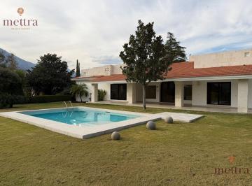 Casa · 647m² · 3 Recámaras · Casa en Renta Hacienda Las Misiones Santiago Nuevo Leon