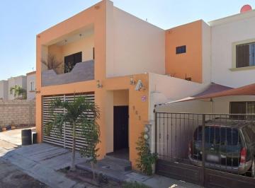 Casa de 4 habitaciones, La Paz · Liquidacion! Casa en Villas del Encanto Baja California Sur