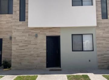 Fachada · Hermosa Casa en Puerta Natura
